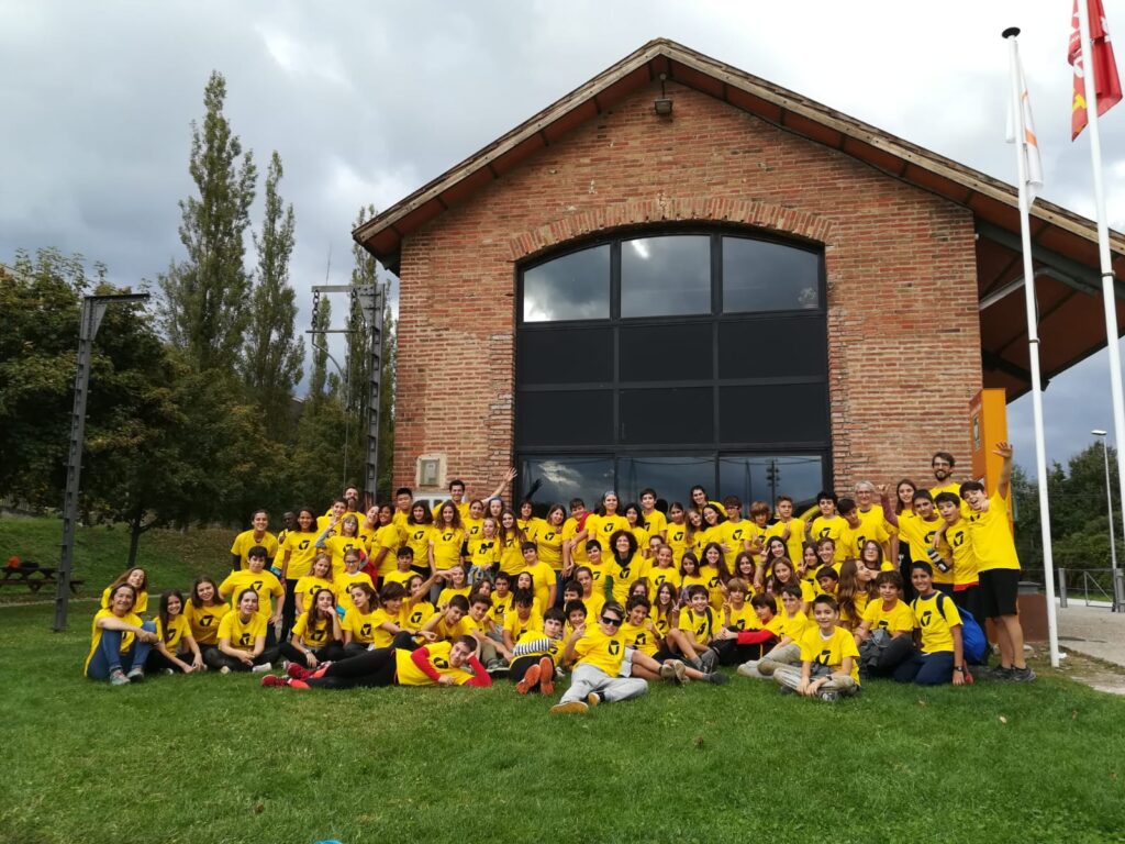 Qui vulgui mullar-se anem a jugar!