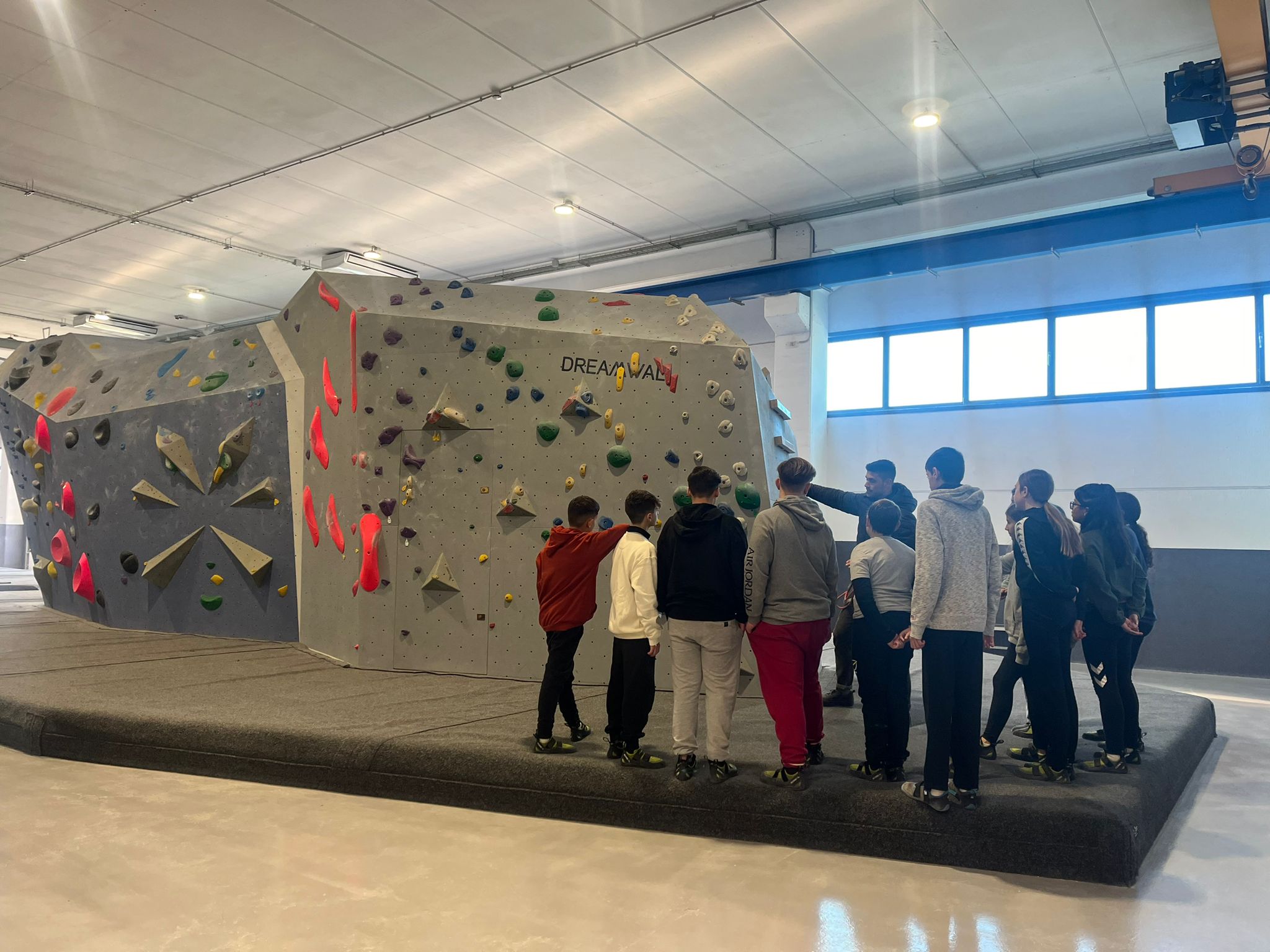 WhatsApp Image 2025-01-15 at 18.50.29