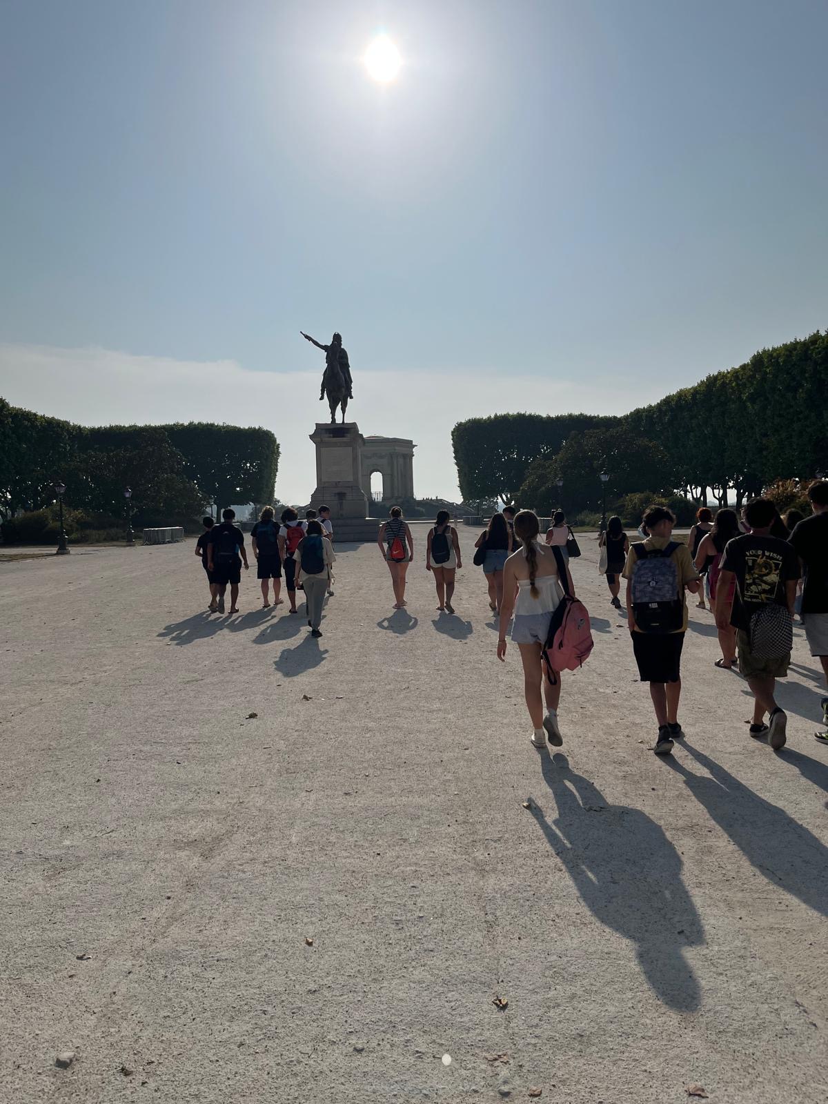 895d8d33-d557-405e-aeee-aa71110169d0