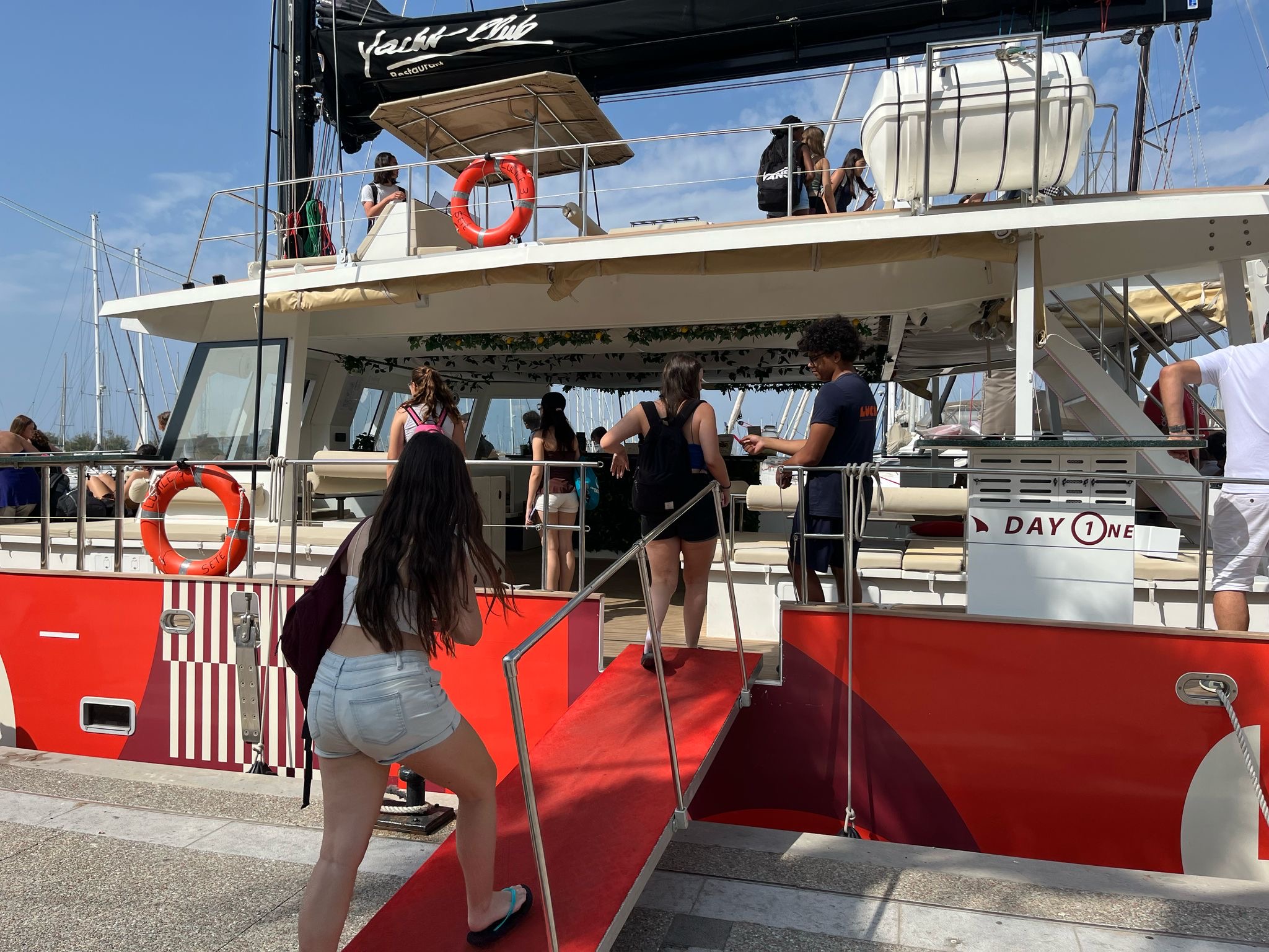 e4a8e72d-2288-4440-bb51-1e15056e04ff