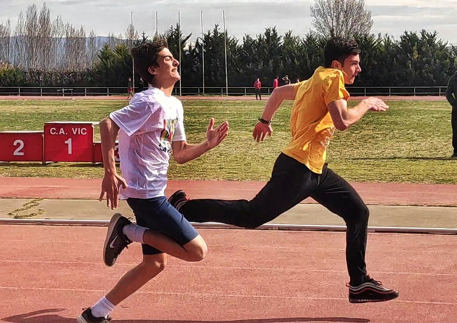 Screenshot_2020-03-06-17-38-44-999_org.videolan.vlc-01