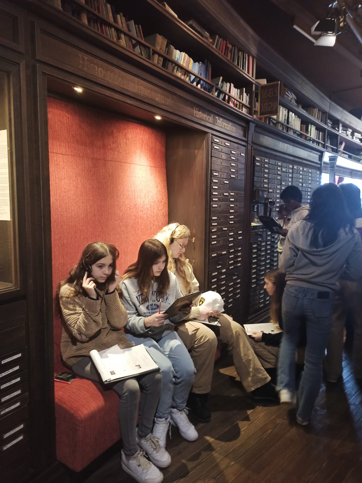 WhatsApp Image 2023-03-09 at 20.50.38