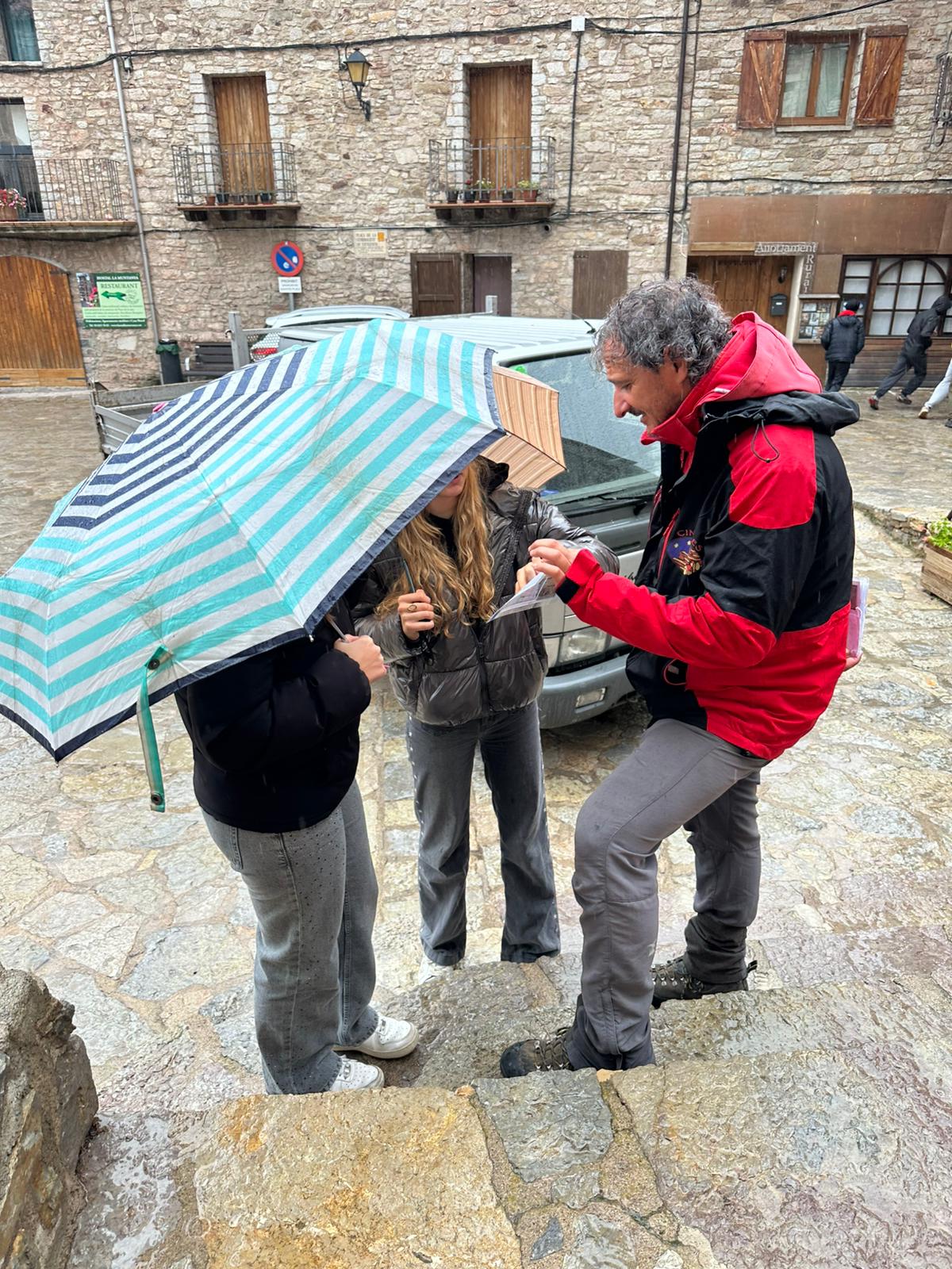 WhatsApp Image 2025-10-30 at 5.10.28 PM (1)