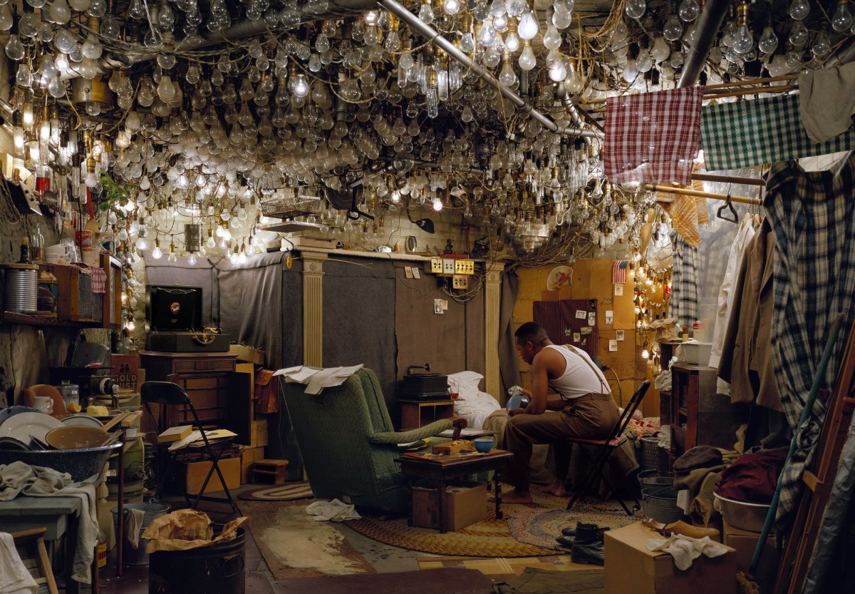 Proposta 16_ FOTOGRAFIA_After Invisible Man by Ralph Ellison to Jeff Wall