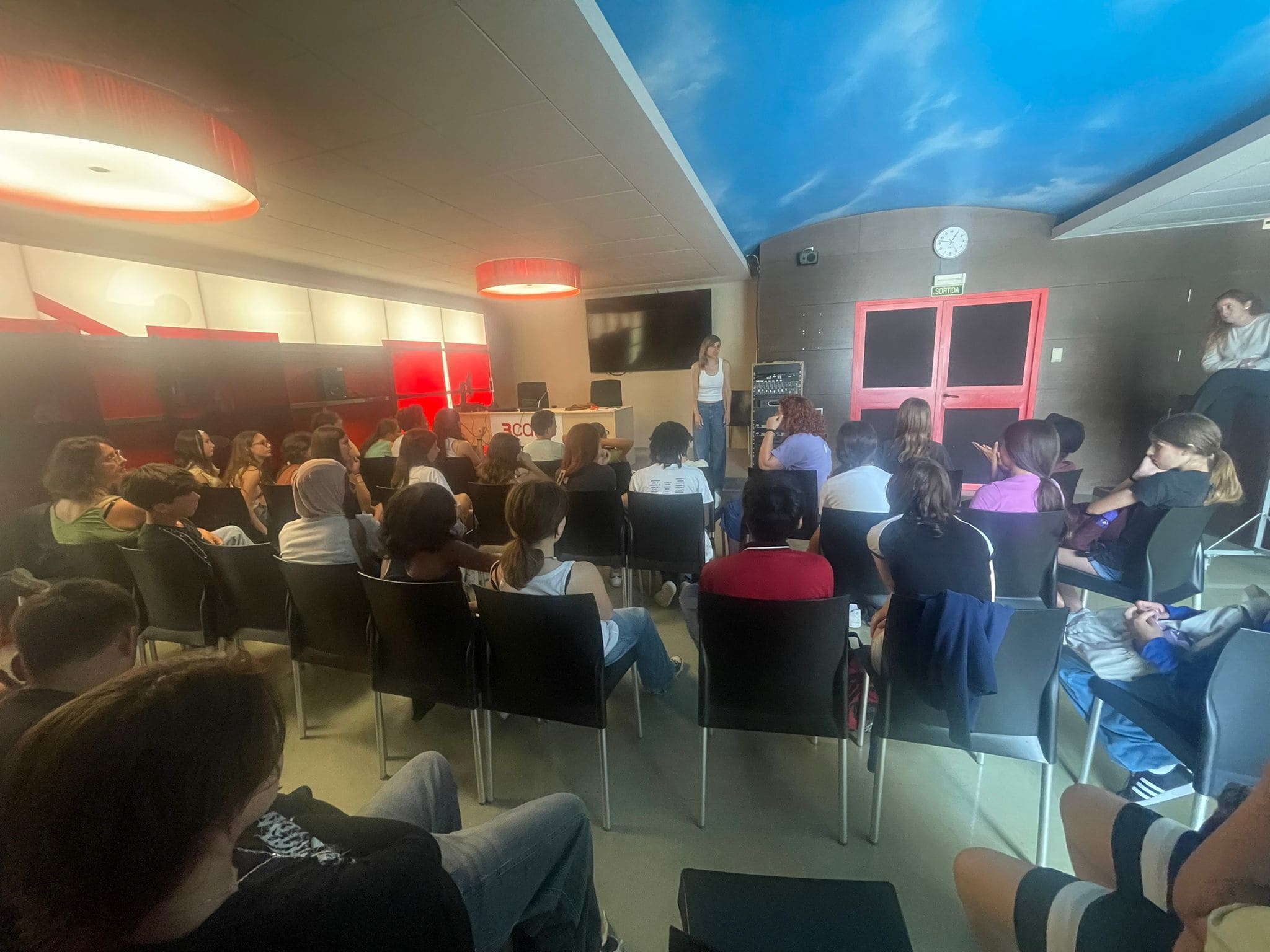 2d21165d-716f-4a3e-8b34-bc0794bfcd43