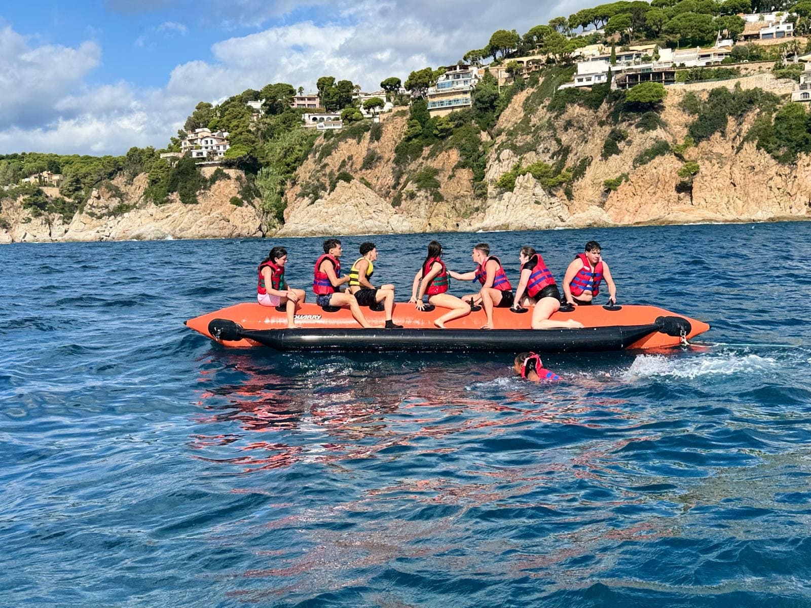 c962c917-1409-499b-b3cb-c8ae0ab2cd7c