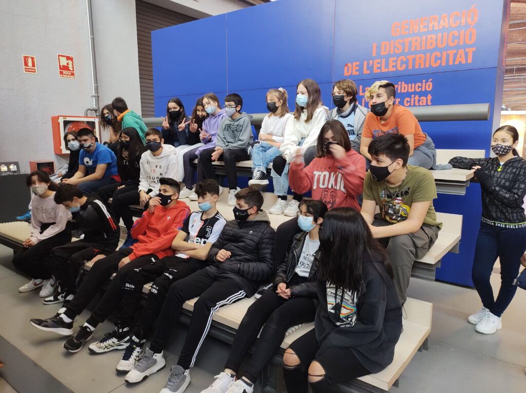 Alumnat de 2n d'ESO al Museu Nacional de la Ciència i de la Tècnica