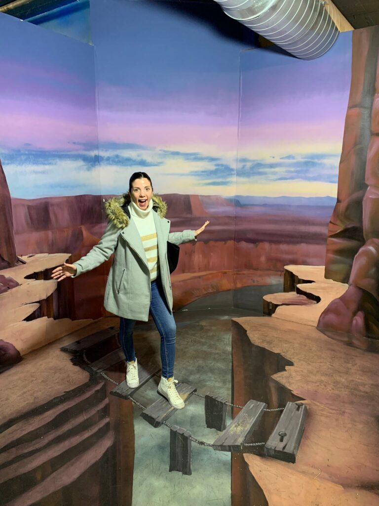 Una professora al Big Fun Museum de Barcelona