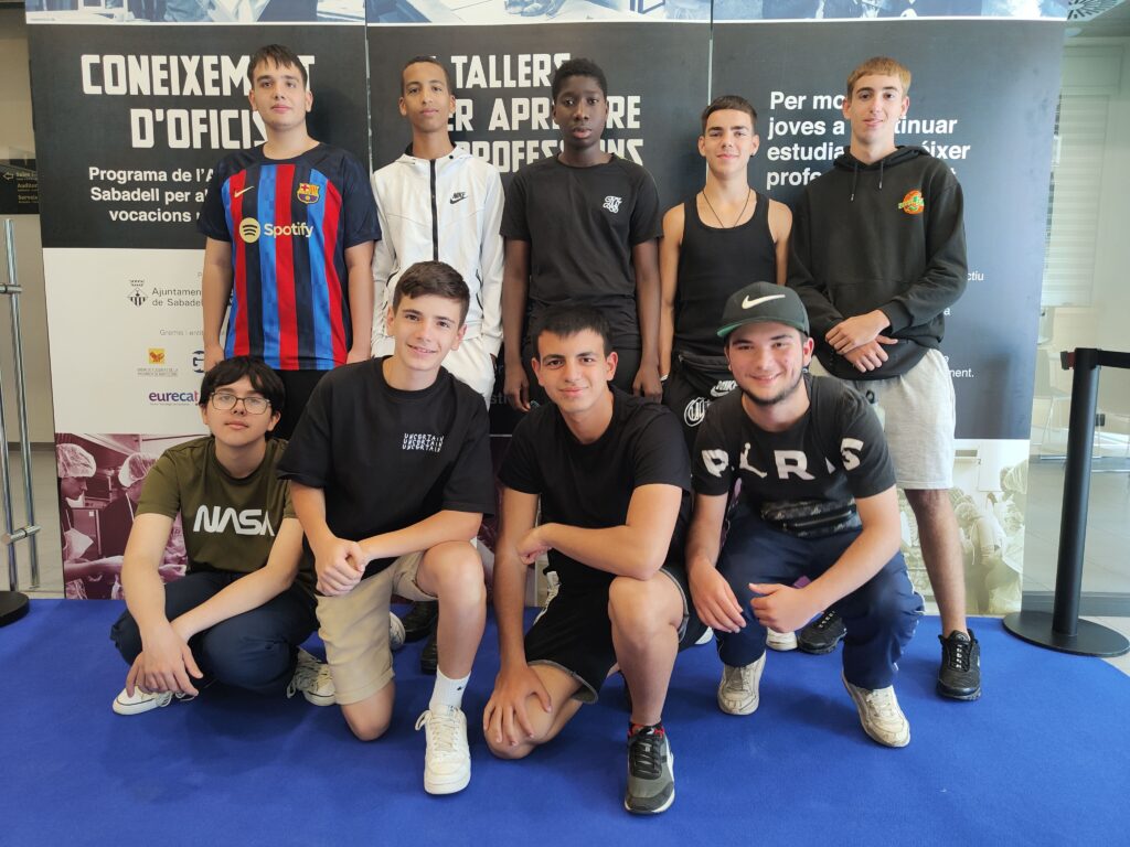 L'alumnat que ha participat al Coneixement d'oficis.