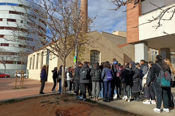 Alumnat visitant el Vapor Buxeda de Sabadell