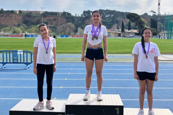 Alumnat de 2n a la Jornada Esportiva 2025.