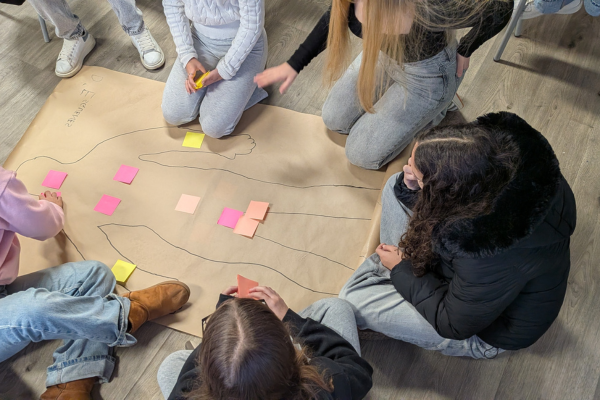 Una activitat del projecte Sex is... del 2025