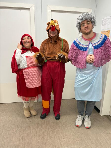 Professores celebrant el Carnestoltes 2026