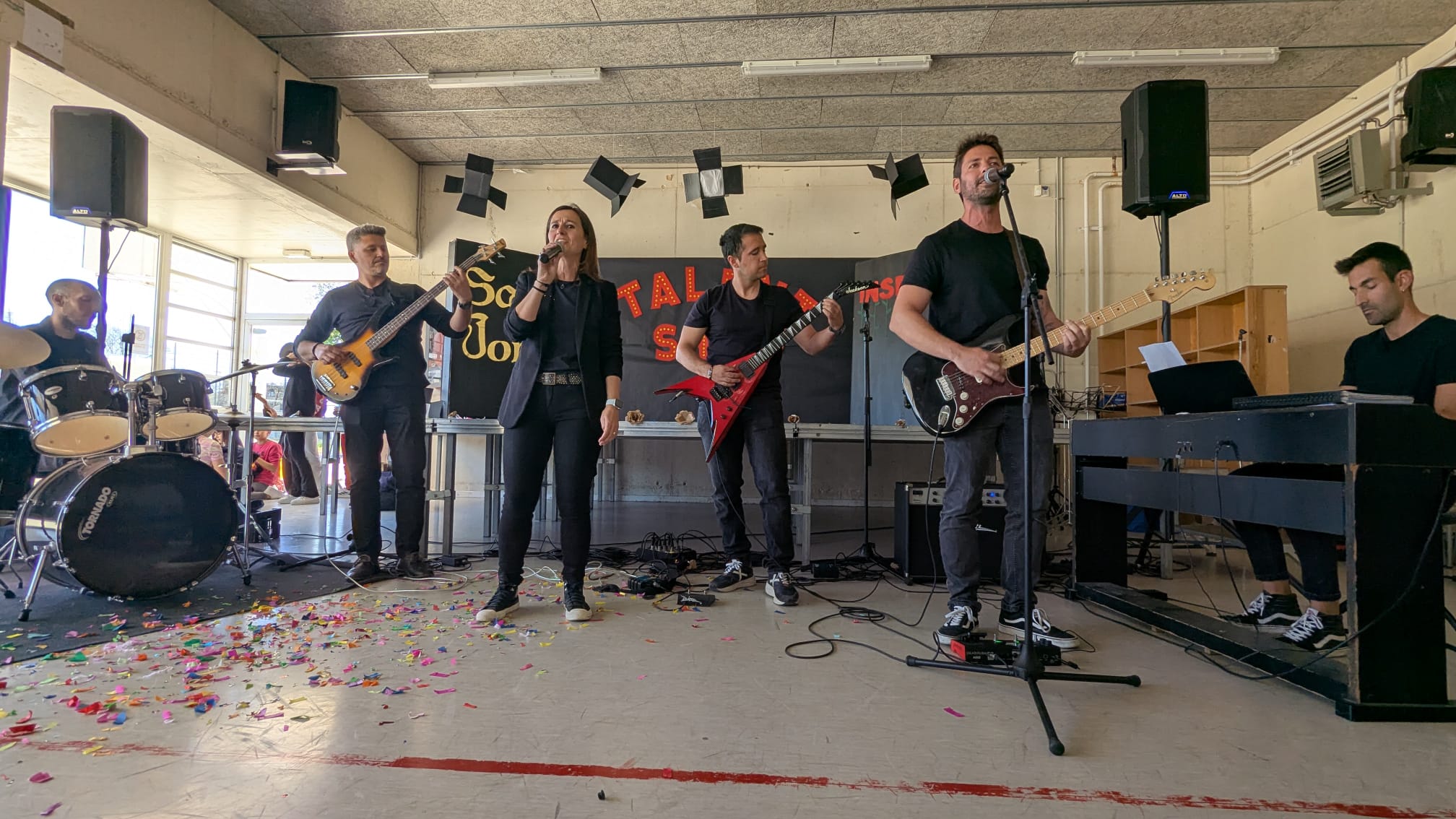 64b26769-fbb4-4261-8a48-d176d8d59be1