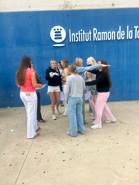 E9E87349-67E5-4774-B688-66370781706D