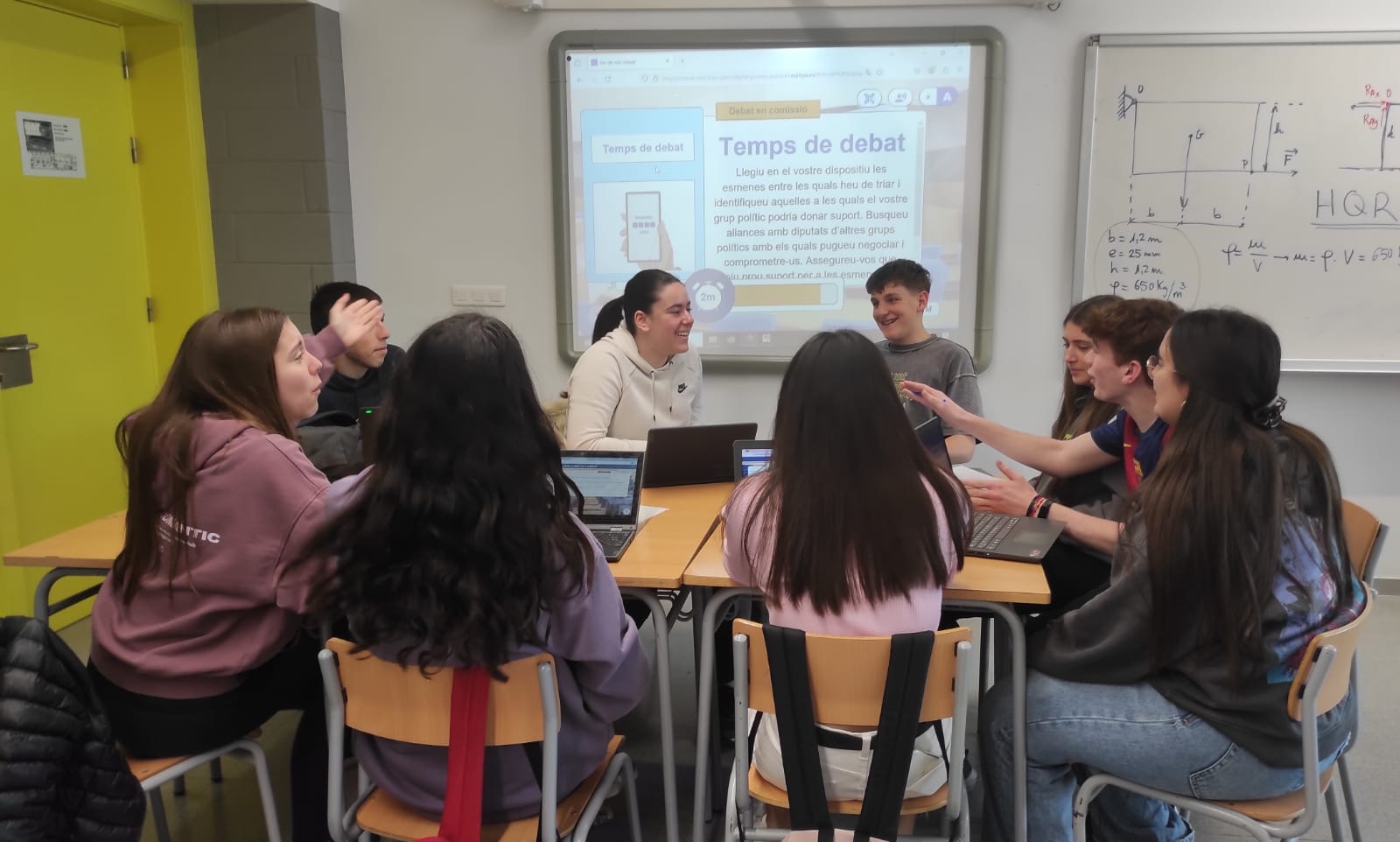 Els alumnes de 1r de Batxillerat es converteixen en eurodiputats