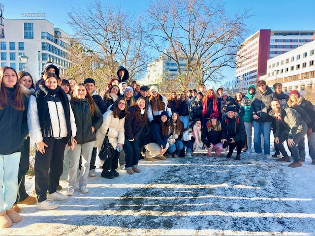 badb48e0-f701-43e2-be05-b6c816b95256