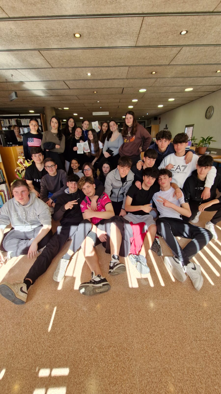 INS TORRE MALLA 1 ABRIL 25