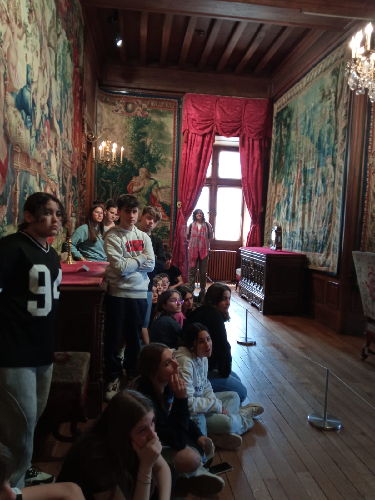 WhatsApp Image 2025-05-22 at 15.43.32 (1)