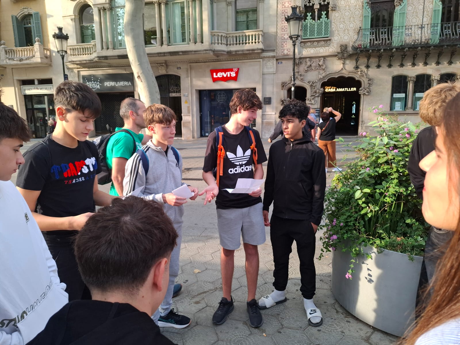 WhatsApp Image 2025-10-03 at 12.21.05 (3)