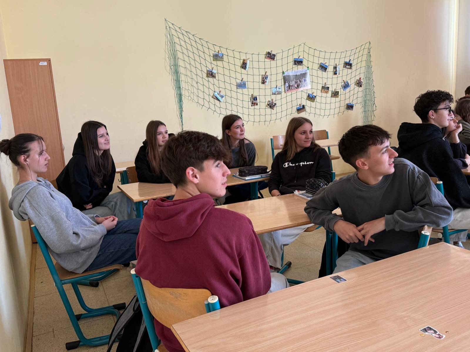 48bb5ebc-10d2-4c4e-bdff-bf01466d951f