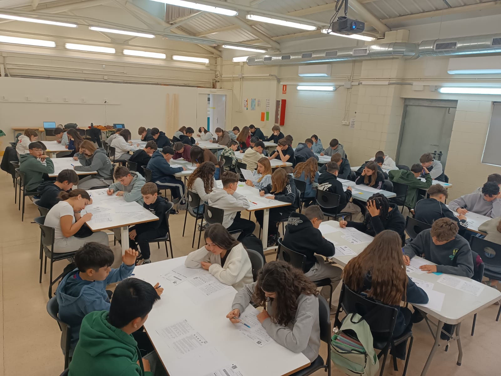 7b55aa3b-e208-475f-9137-e1741bd62a4b