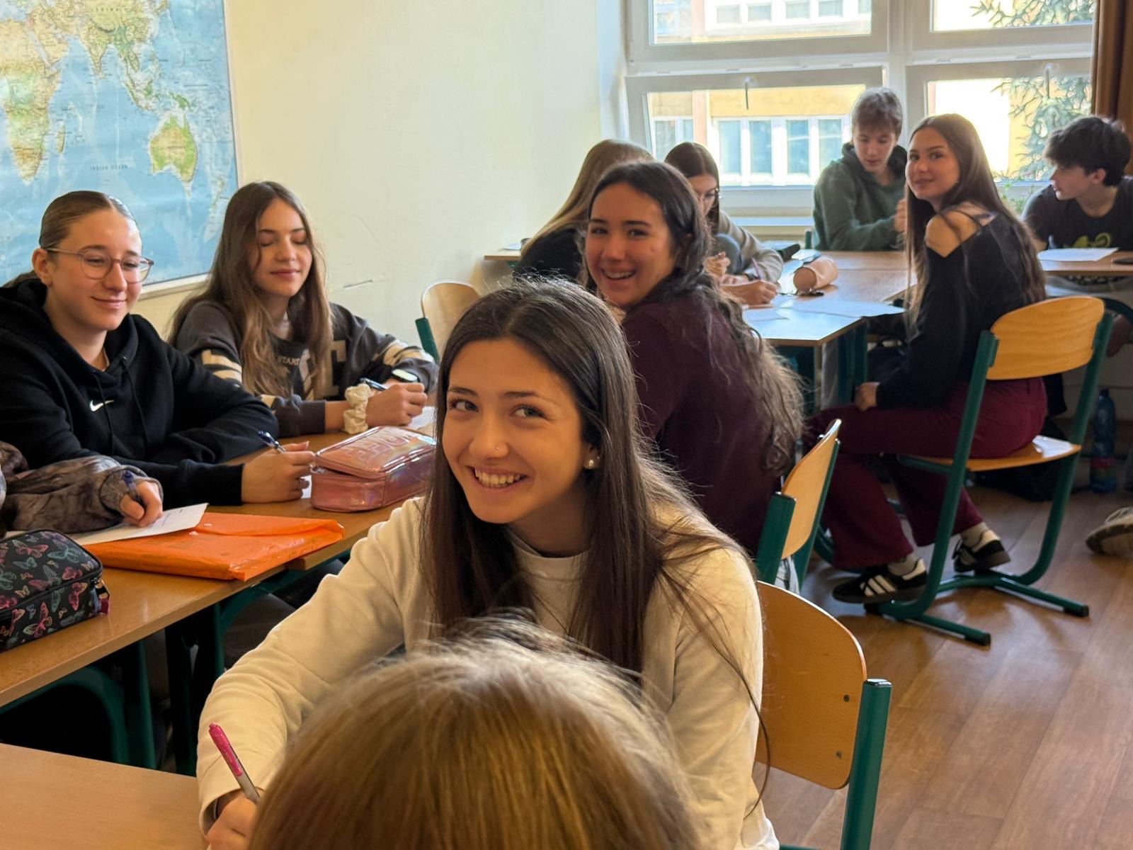 9703a694-62a7-4ff1-afe2-6357d8684de9