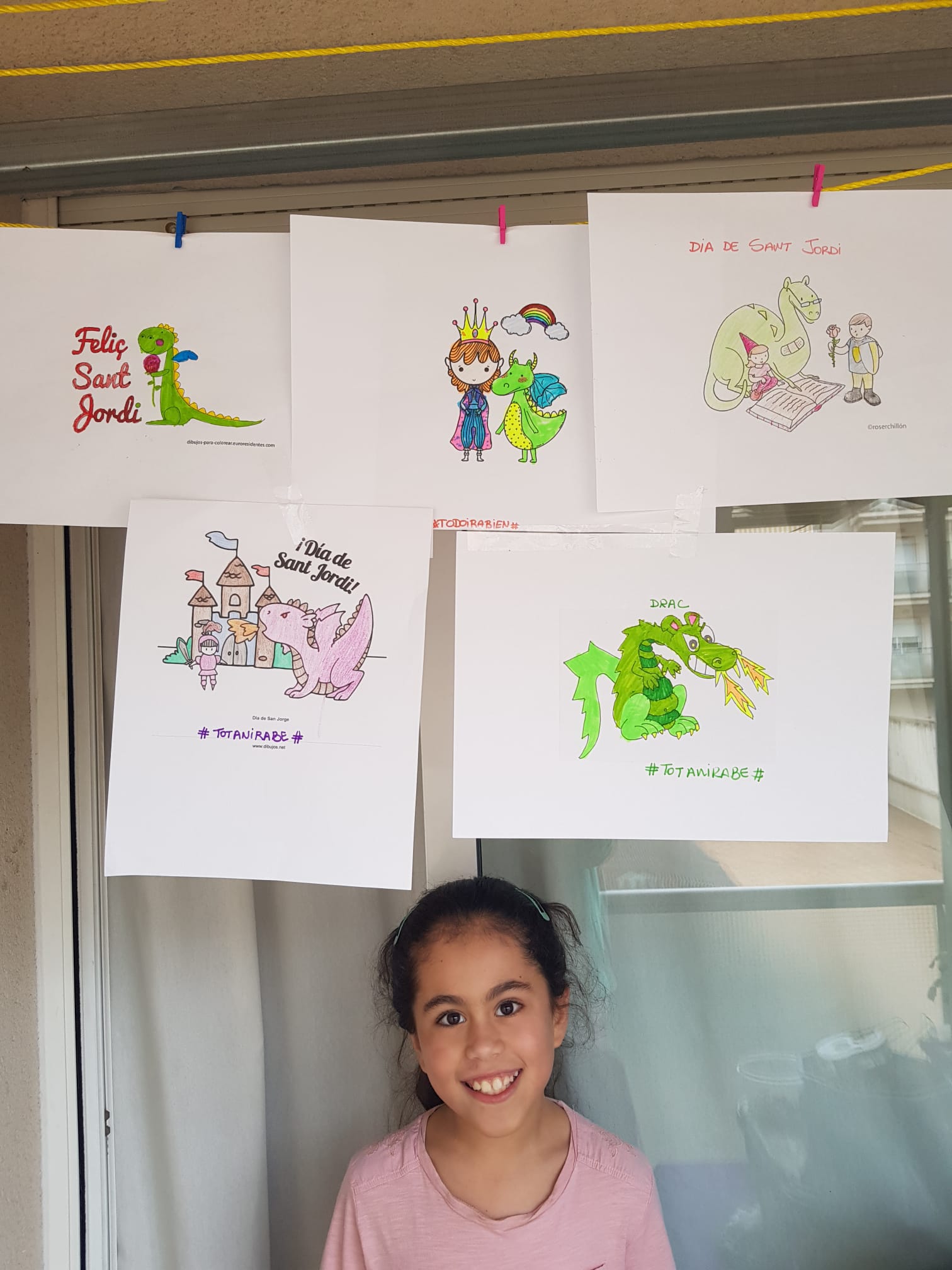 La Zoe de 3r ha pintat els personatges de la llegenda