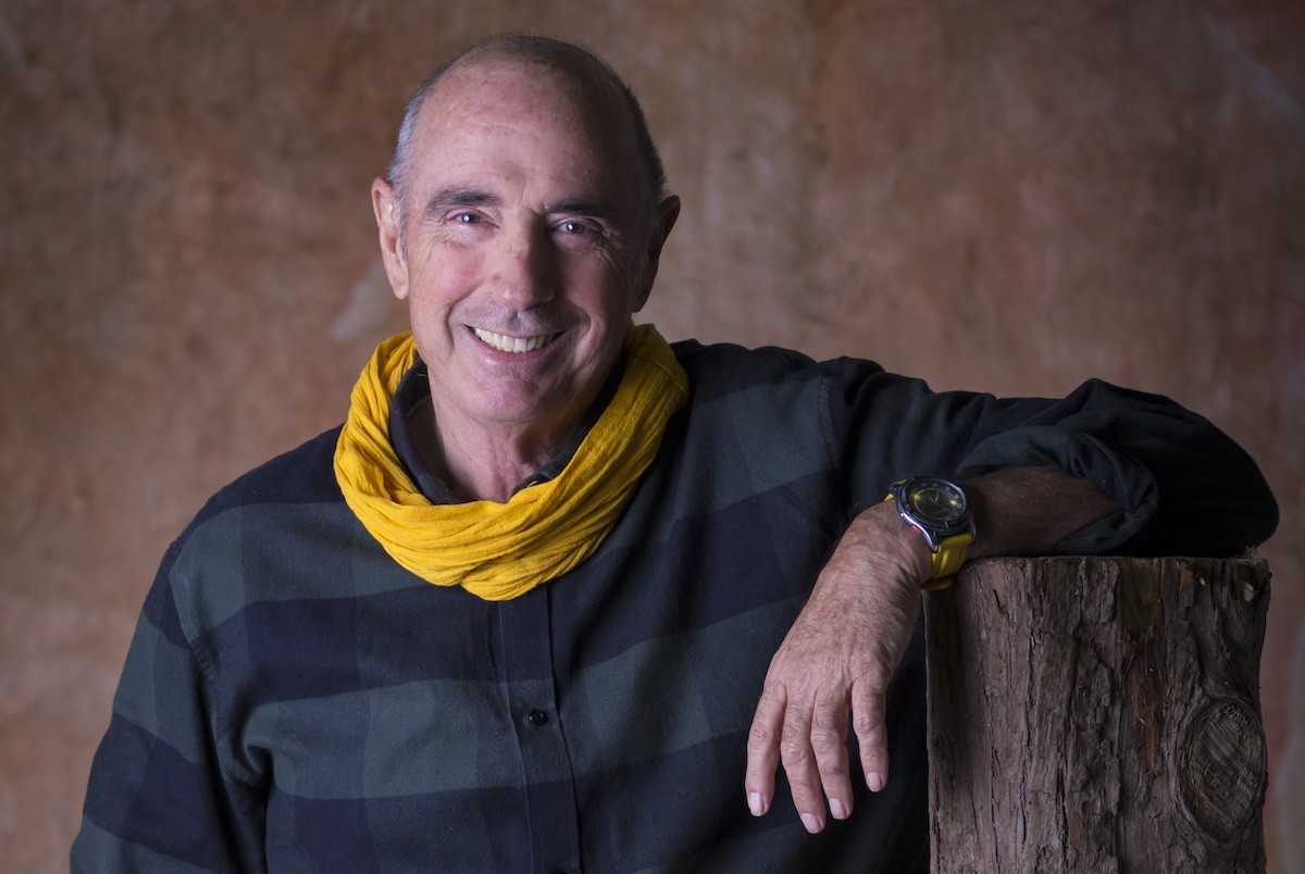 1200_1601390004Llach1