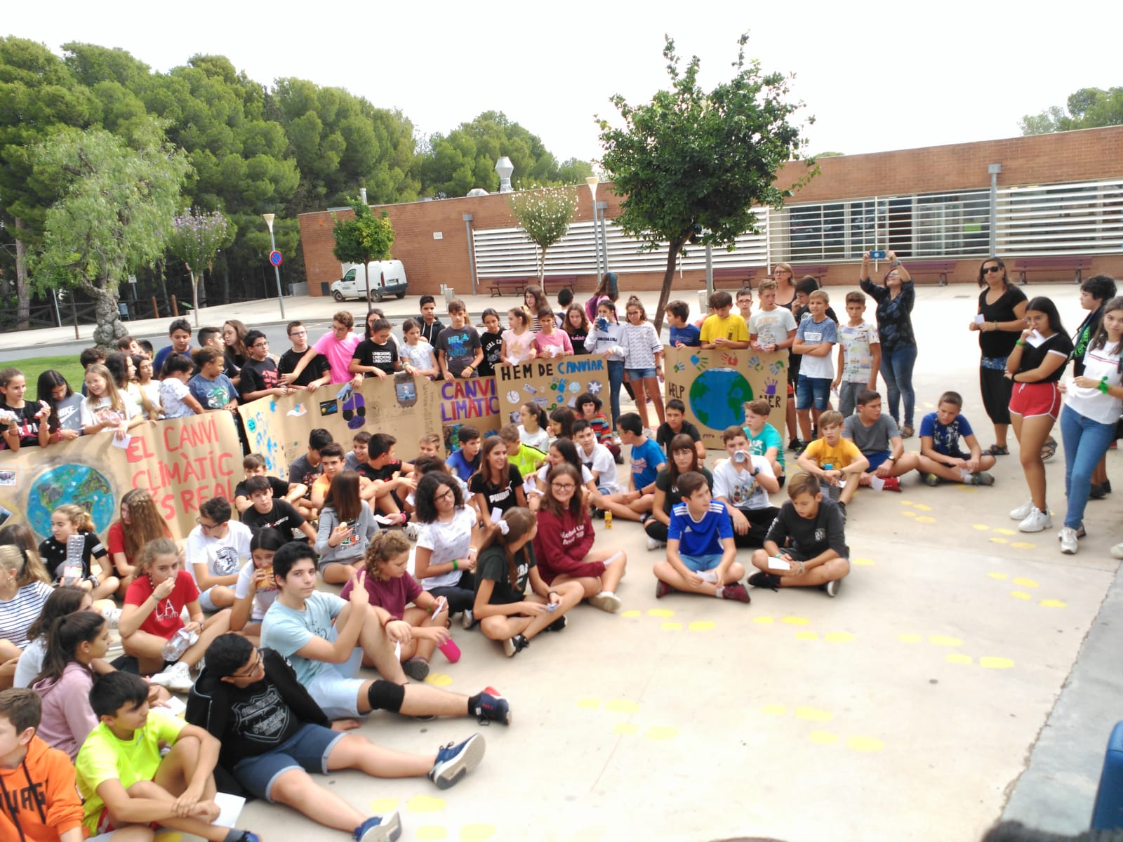 e3cc50d1-9509-40d8-96c1-f60af2d3e1de