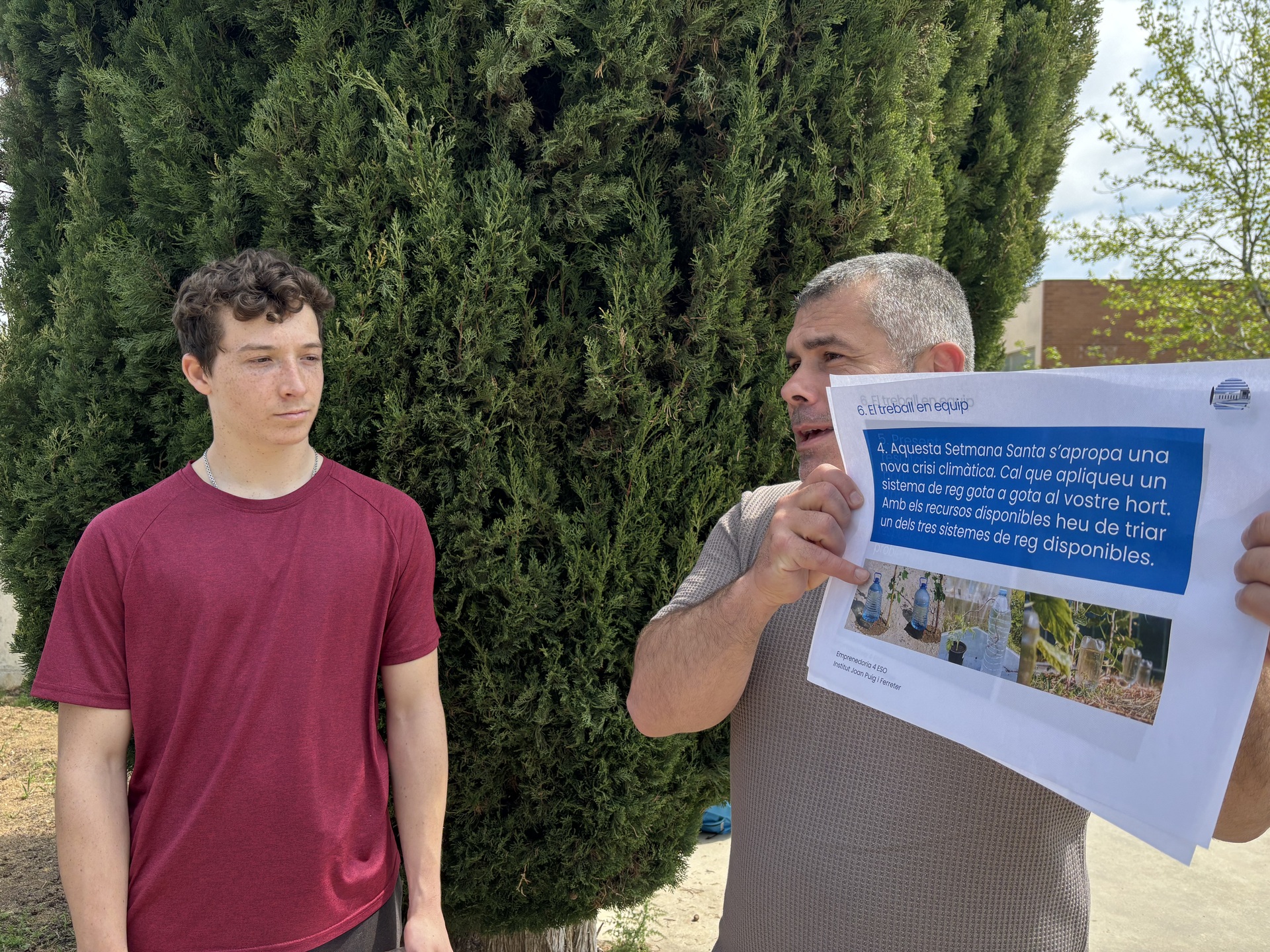 Emprenedoria ESO Institut Joan Puig i Ferreter hort en equip 1