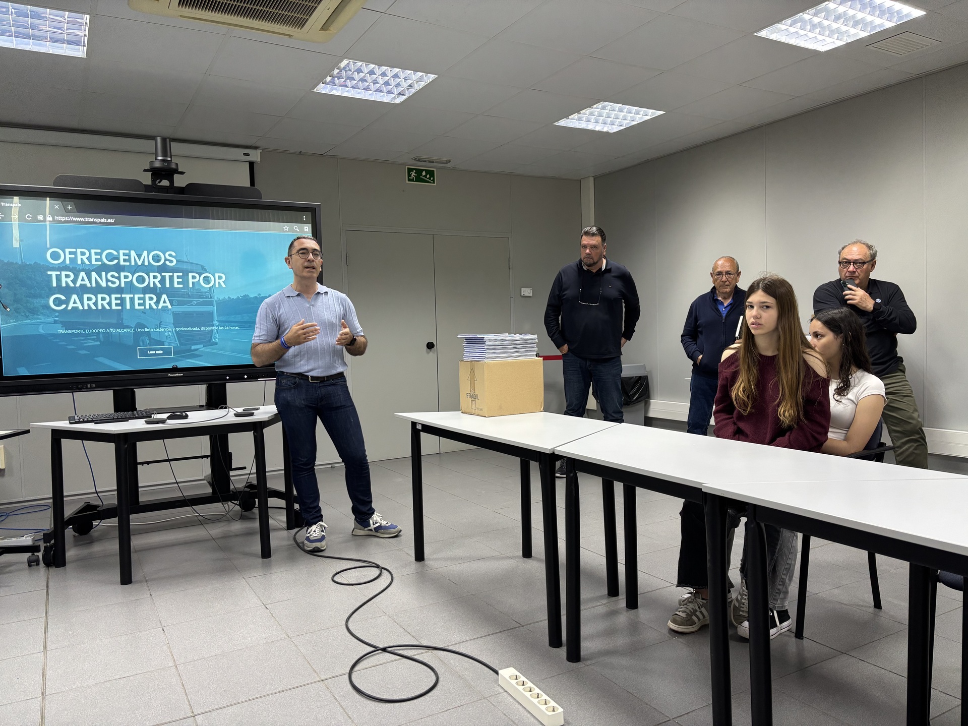 Transpais logistica emprenedoria economia institut joan puig i ferreter la selva del camp 1