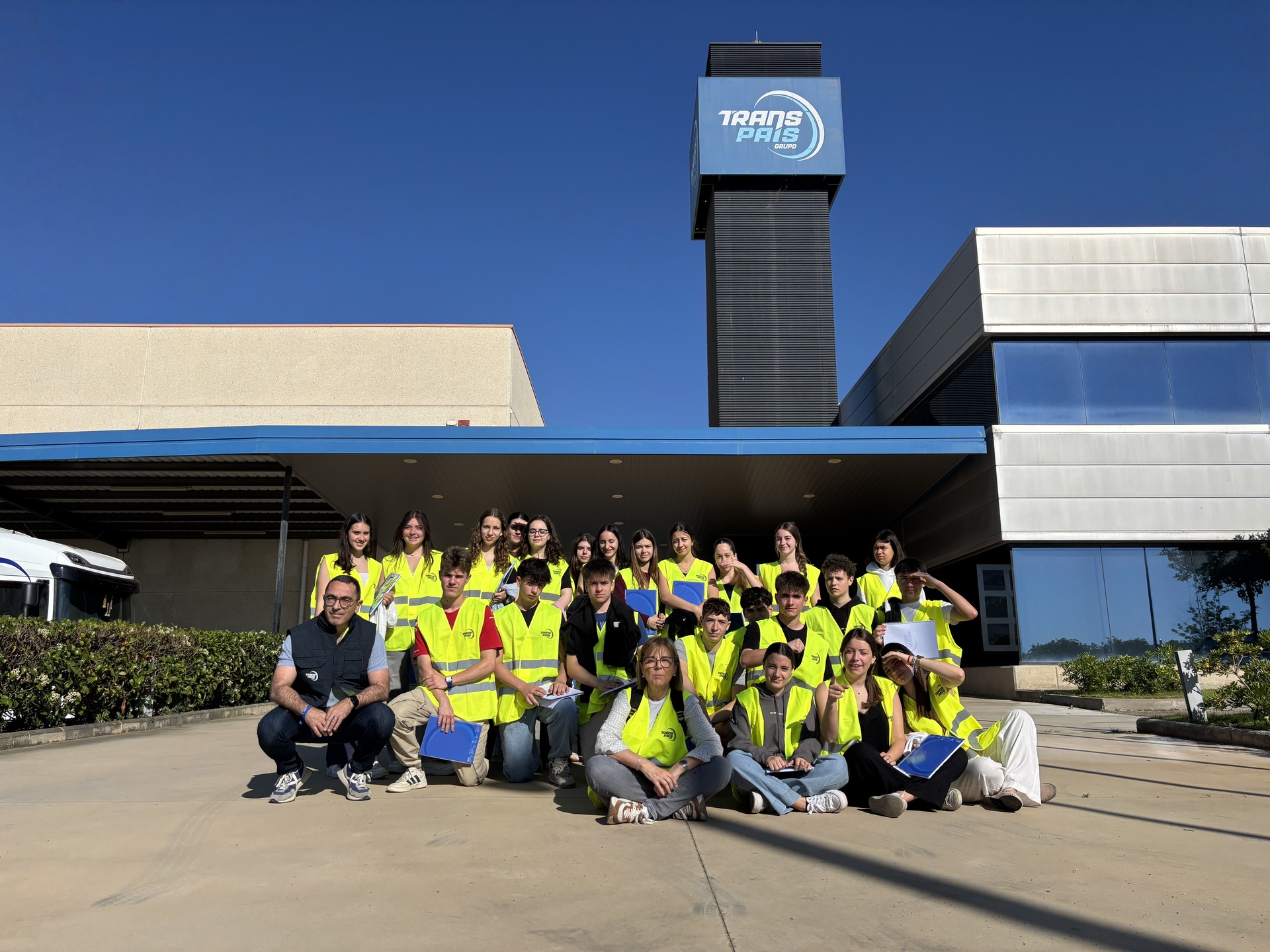 Transpais logistica emprenedoria economia institut joan puig i ferreter la selva del camp 2