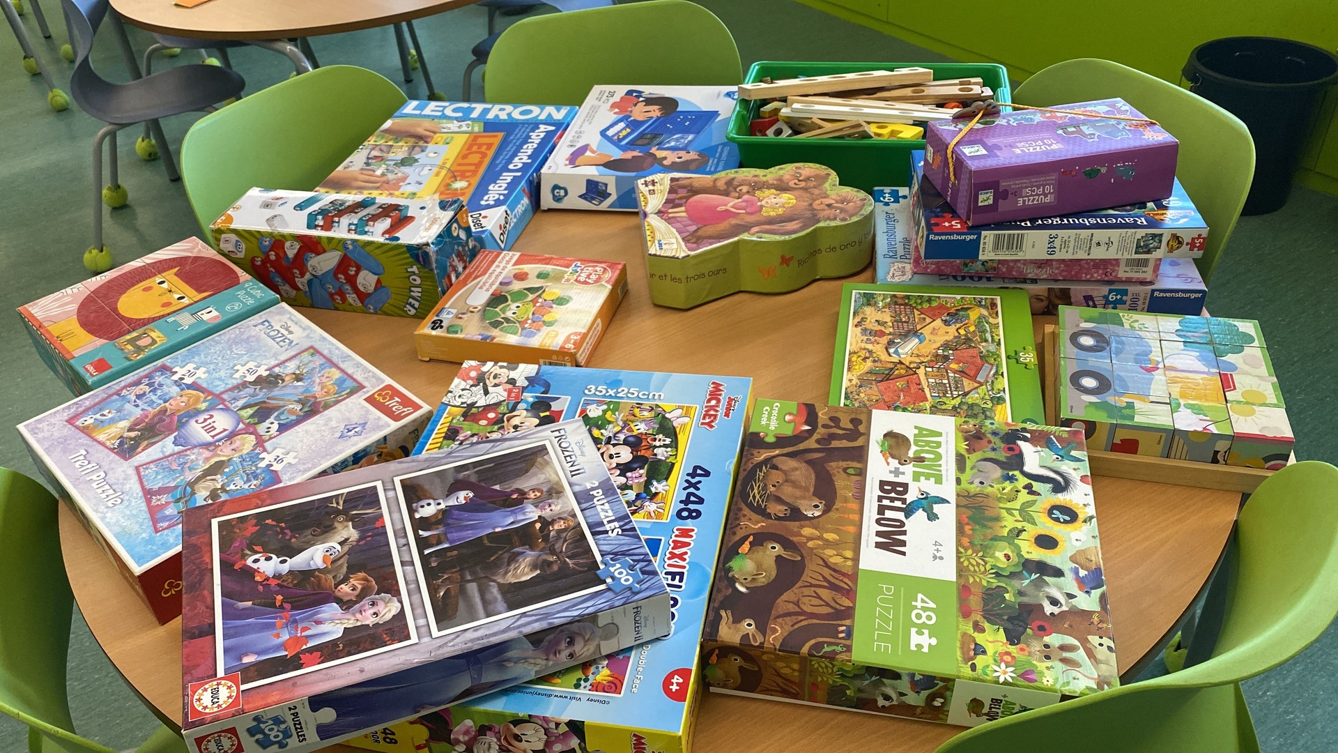 FDB5ADBF-3578-49DD-AA7B-0F77888B2BEC