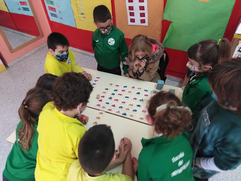 Joc "qui és qui?" versió monstruosa